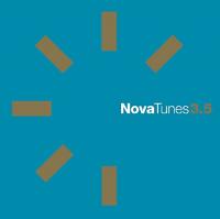 Nova tunes 3.5 | Bonet, Kadhja. Artiste de spectacle