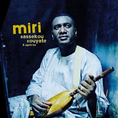 Miri Bassekou Kouyaté, comp., n'goni Ngoni Ba, ensemble vocal & instrumental