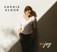 Enjoy / Sophie Alour, saxo t | Alour, Sophie (1974-) - saxophoniste. Interprète